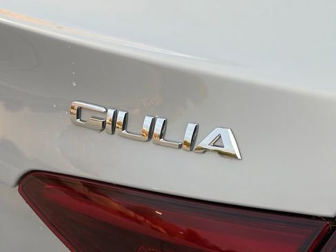 Used 2022 Alfa Romeo Giulia Ti w/ Active Assist Plus Package image 9