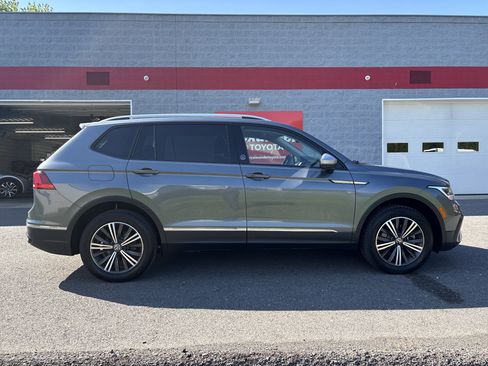 Used 2024 Volkswagen Tiguan Wolfsburg Edition AWD/4WD image 2