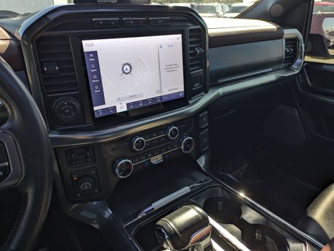 Certified 2023 Ford F150 Lariat w/ Equipment Group 502A High image 32