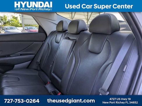 Used 2024 Hyundai Elantra Limited FWD image 14