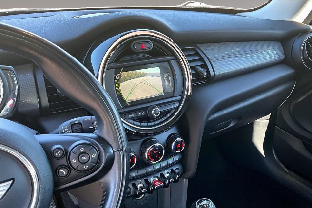 Used 2018 MINI Cooper 2-Door Hardtop FWD image 7