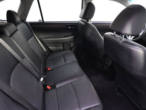 Used 2017 Subaru Outback 2.5i Limited w/ Popular Package #5 image 18