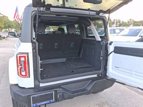 Used 2025 Ford Bronco Outer Banks AWD/4WD image 7