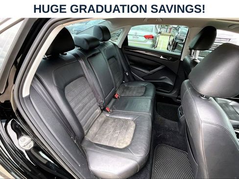 Used 2014 Volkswagen Passat TDI SEL Premium FWD image 33