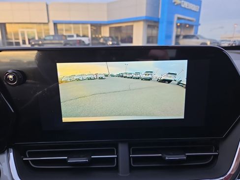 New 2025 Chevrolet Trax LT w/ LT Convenience Package image 14