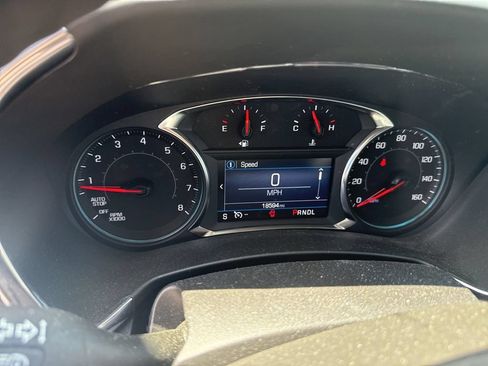 Used 2024 Chevrolet Equinox LT w/ LPO, Cargo Package FWD image 18