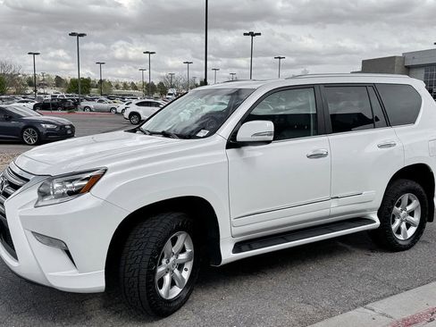 Used 2017 Lexus GX 460 w/ Navigation Package AWD/4WD image 4