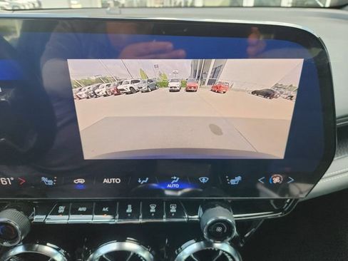 Used 2024 Chevrolet Blazer EV LT image 17