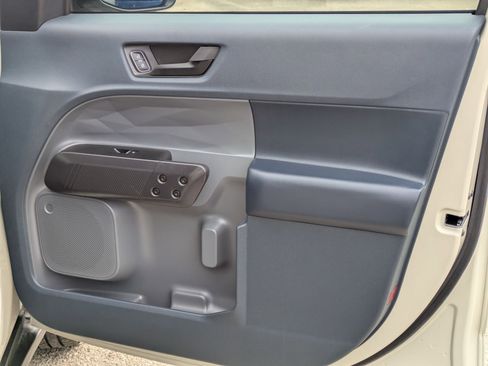 Used 2025 Ford Maverick XLT w/ Black Appearance Package image 28