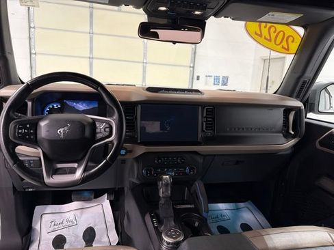 Used 2022 Ford Bronco Wildtrak AWD/4WD image 16