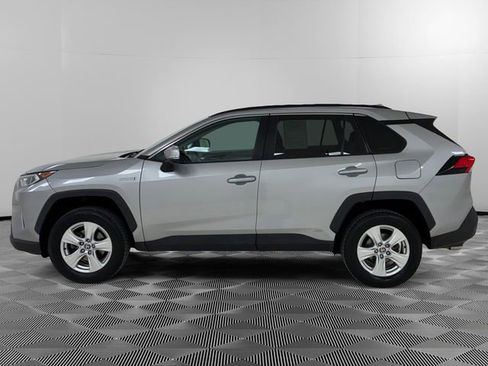 Used 2021 Toyota RAV4 XLE w/ Convenience Package image 6