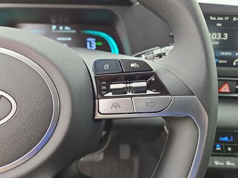 New 2025 Hyundai Elantra Blue image 18