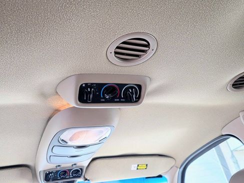 Used 1998 Ford Expedition 4WD image 34