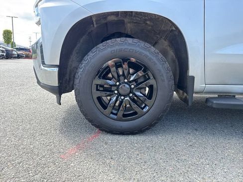 Used 2020 Chevrolet Silverado 1500 LT w/ Convenience Package AWD/4WD image 25