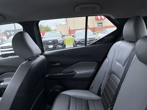 Used 2023 Nissan Kicks SR w/ SR Premium Package FWD image 9