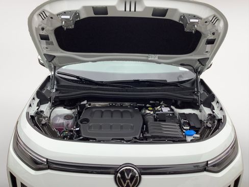 New 2026 Volkswagen Tiguan S FWD image 11