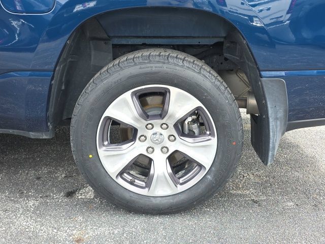 Used 2024 RAM 1500 Laramie AWD/4WD image 4