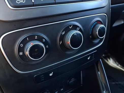 Used 2015 Kia Sorento LX image 27