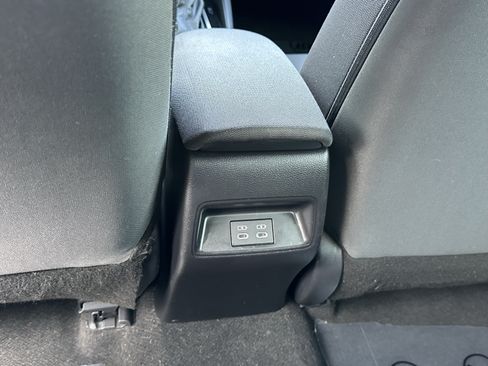 Used 2025 Toyota Corolla LE FWD image 20