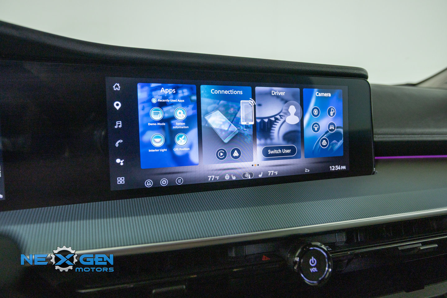 Used 2025 Nissan Murano SL AWD/4WD image 19