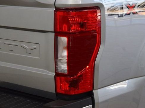 Used 2022 Ford F250 XLT w/ XLT Premium Package image 16