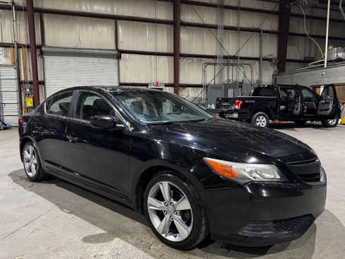 Used 2014 Acura ILX image 2