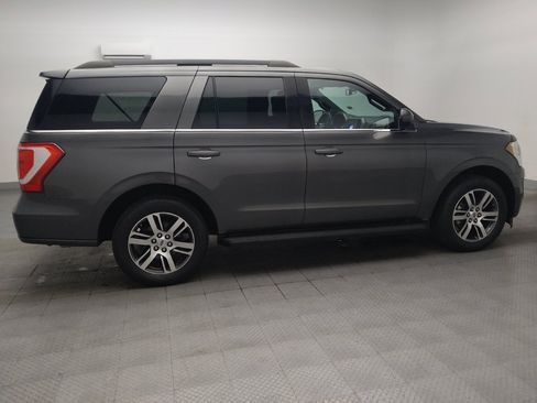 Used 2018 Ford Expedition XLT RWD image 10