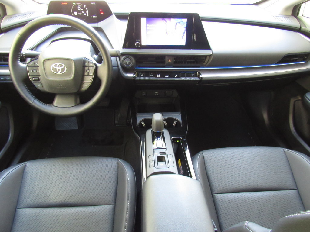Certified 2025 Toyota Prius XLE FWD image 30