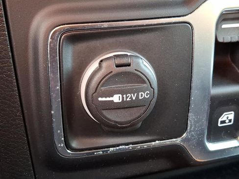 Used 2020 Jeep Wrangler Sport image 28