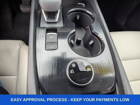 Used 2024 Nissan Rogue SL AWD/4WD image 29
