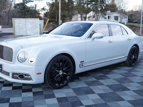 Used 2019 Bentley Mulsanne image 11