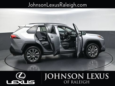 Used 2023 Toyota RAV4 Limited FWD image 28