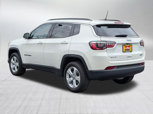 Used 2021 Jeep Compass Latitude w/ Driver Assistance Group AWD/4WD image 5