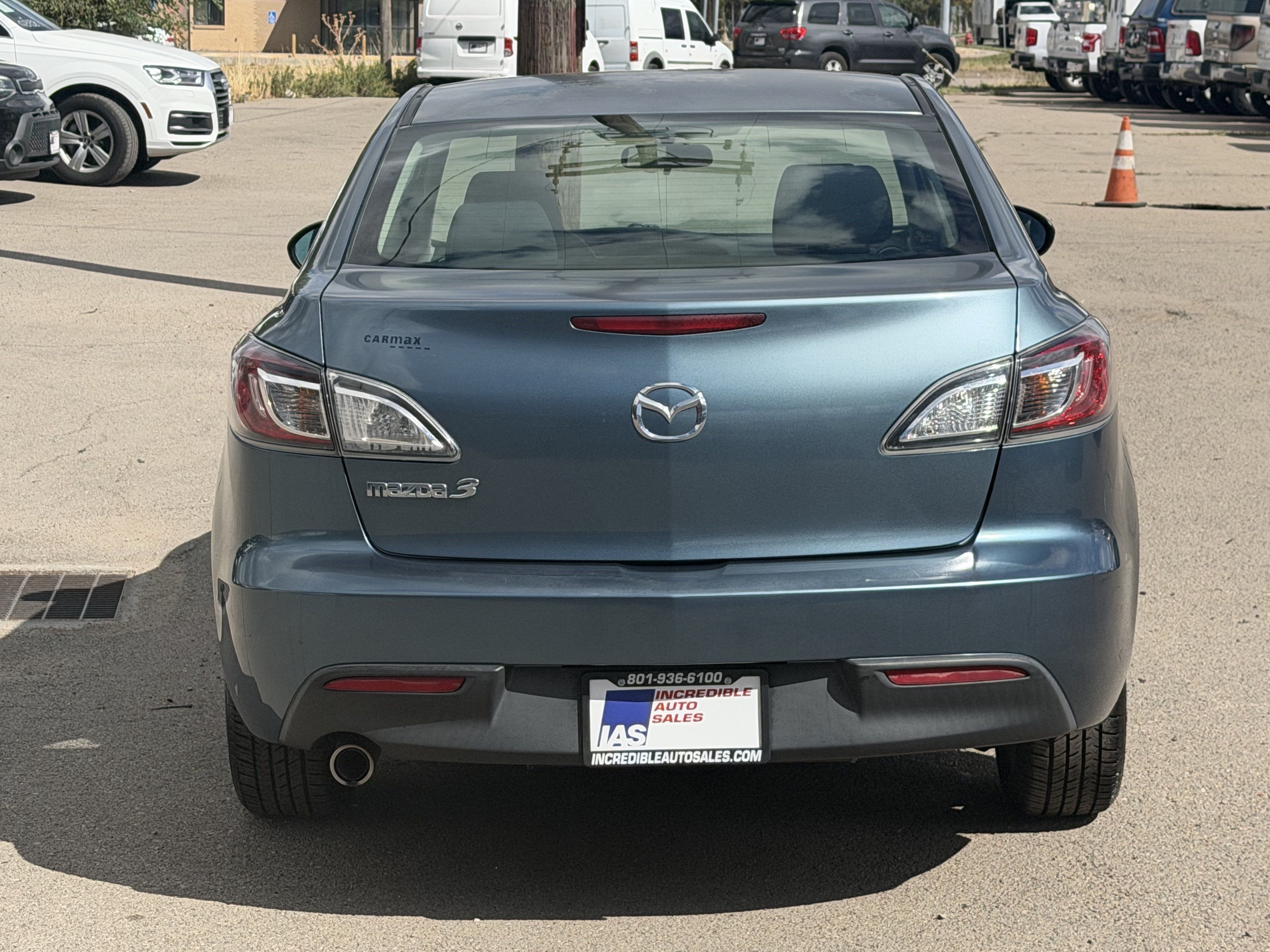 Used 2011 MAZDA MAZDA3 i Touring FWD image 5