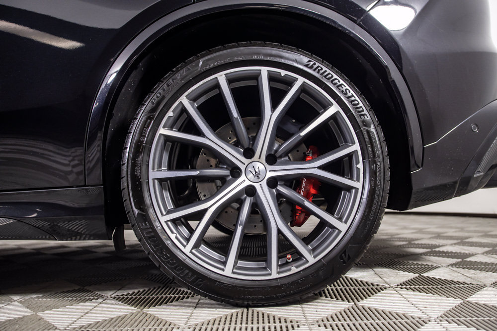 Used 2023 Maserati Grecale Trofeo AWD/4WD image 42