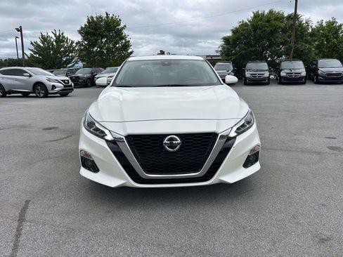 Used 2019 Nissan Altima 2.5 Platinum FWD image 8