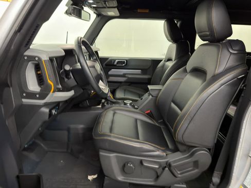 Used 2023 Ford Bronco Badlands AWD/4WD image 14