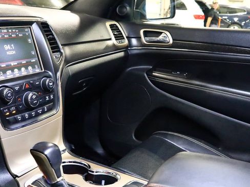 Used 2017 Jeep Grand Cherokee Limited w/ Luxury Group II AWD/4WD image 14