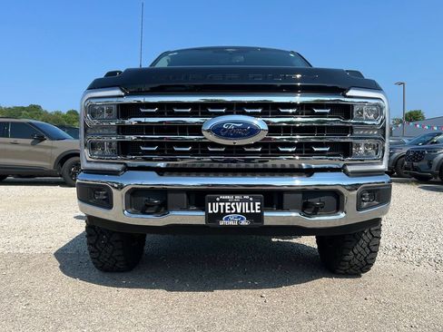 Used 2025 Ford F250 Lariat w/ Tremor Off-Road Package AWD/4WD image 3