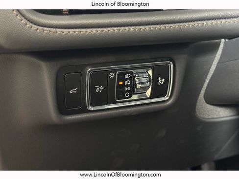 New 2026 Lincoln Aviator AWD w/ Jet Appearance Package image 26