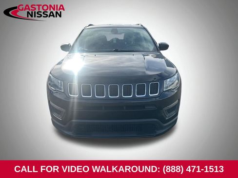Used 2018 Jeep Compass Sport image 3