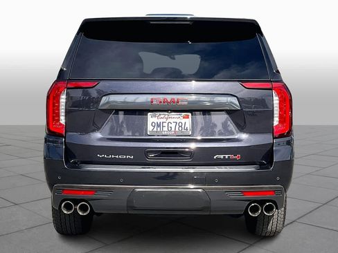 Used 2024 GMC Yukon XL AT4 w/ Technology Package image 4