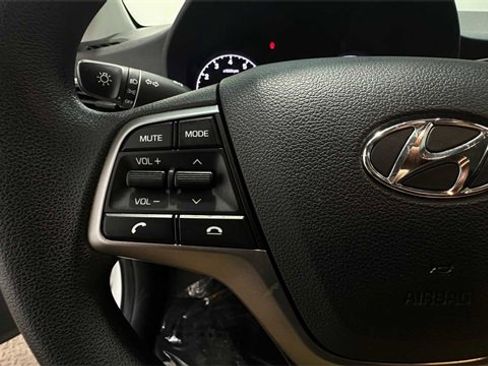 Used 2021 Hyundai Accent SE image 21