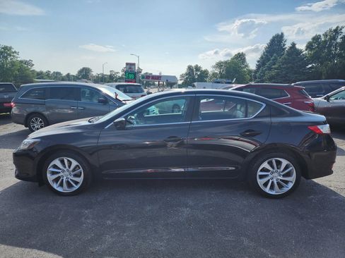 Used 2017 Acura ILX FWD image 4