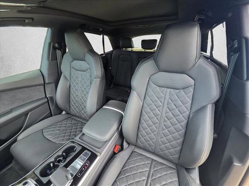 New 2026 Audi SQ8 Premium Plus image 16