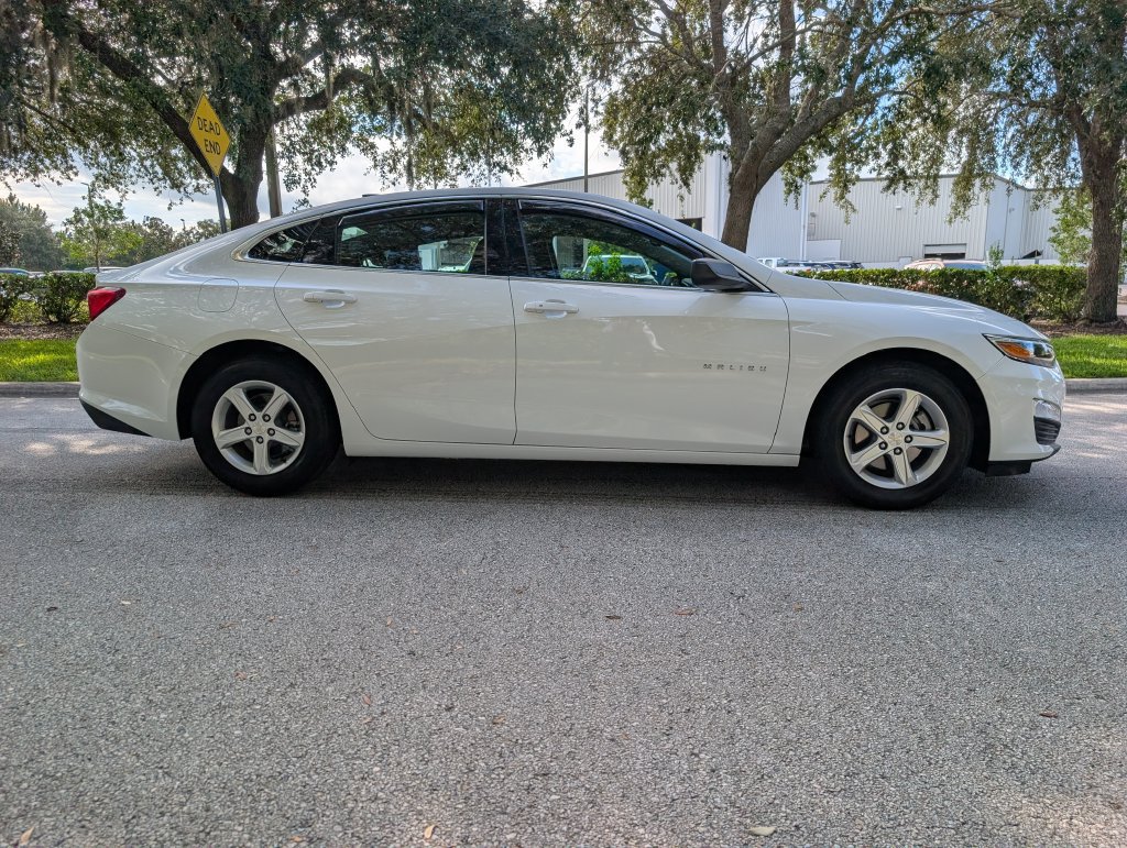 Used 2023 Chevrolet Malibu LS FWD image 10