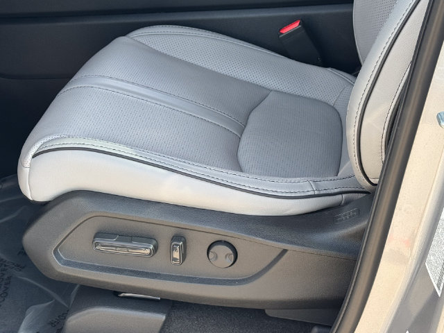 Used 2023 Honda Pilot Elite image 15
