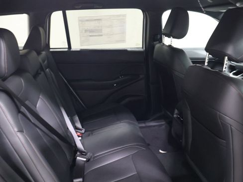 New 2026 Jeep Cherokee Limited image 13