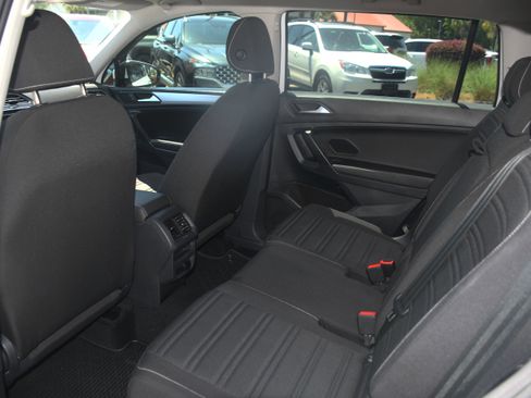 Used 2023 Volkswagen Tiguan S image 15