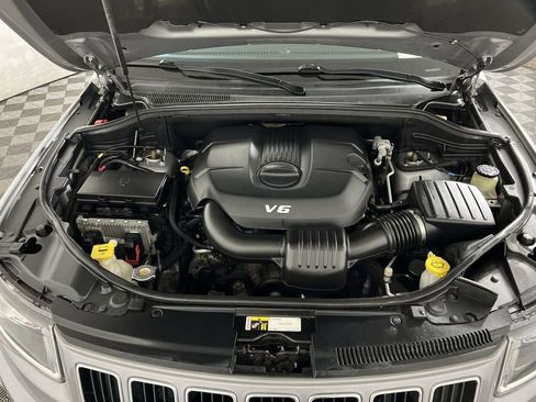 Used 2015 Jeep Grand Cherokee Limited AWD/4WD image 28